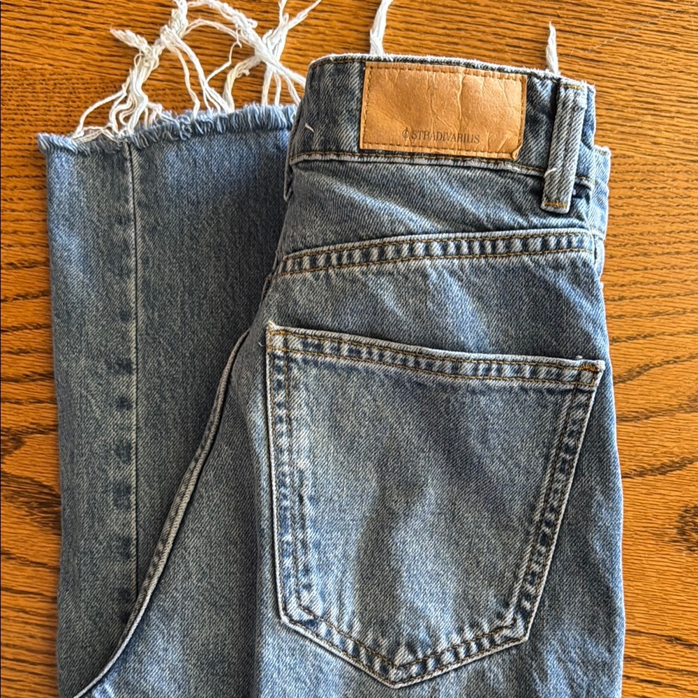 Light Blue Frayed Hem Jeans